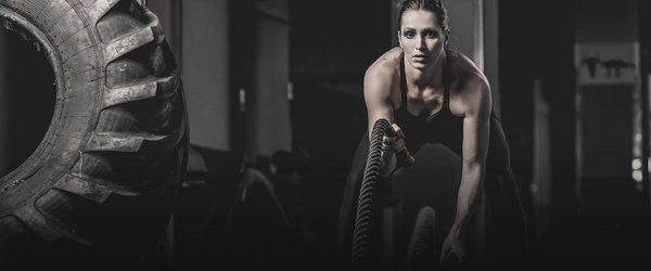 Frau beim Konditionstraning